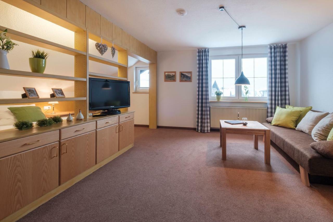 Ferienwohnungen Dorfhaus Oberstdorf Esterno foto