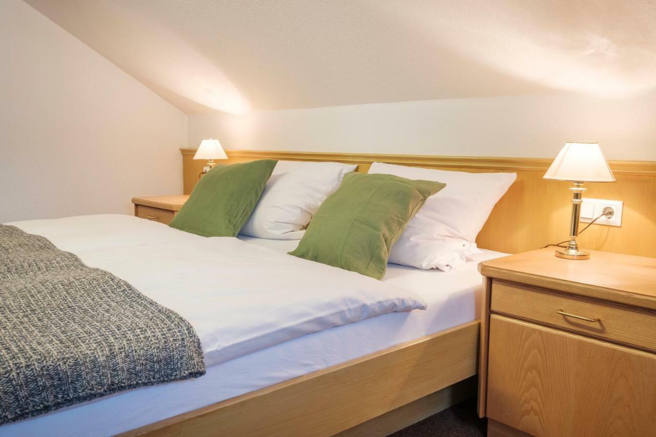 Ferienwohnungen Dorfhaus Oberstdorf Esterno foto