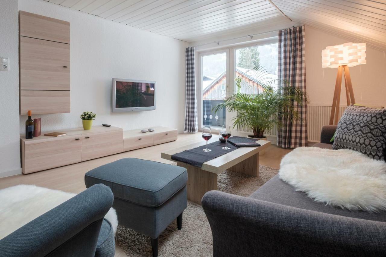 Ferienwohnungen Dorfhaus Oberstdorf Esterno foto